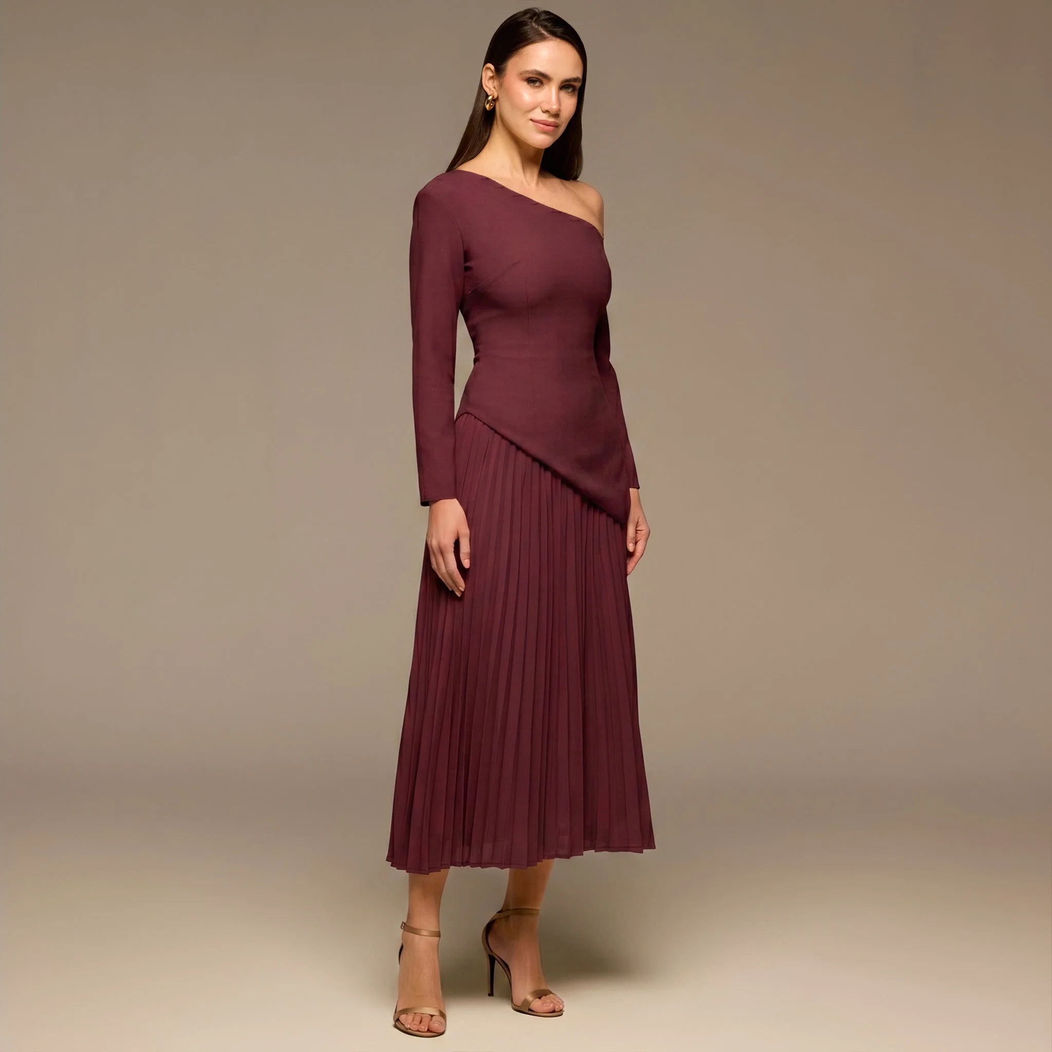 Plum One-shoulder Crepe Dress With Pleated Skirt - Image 3