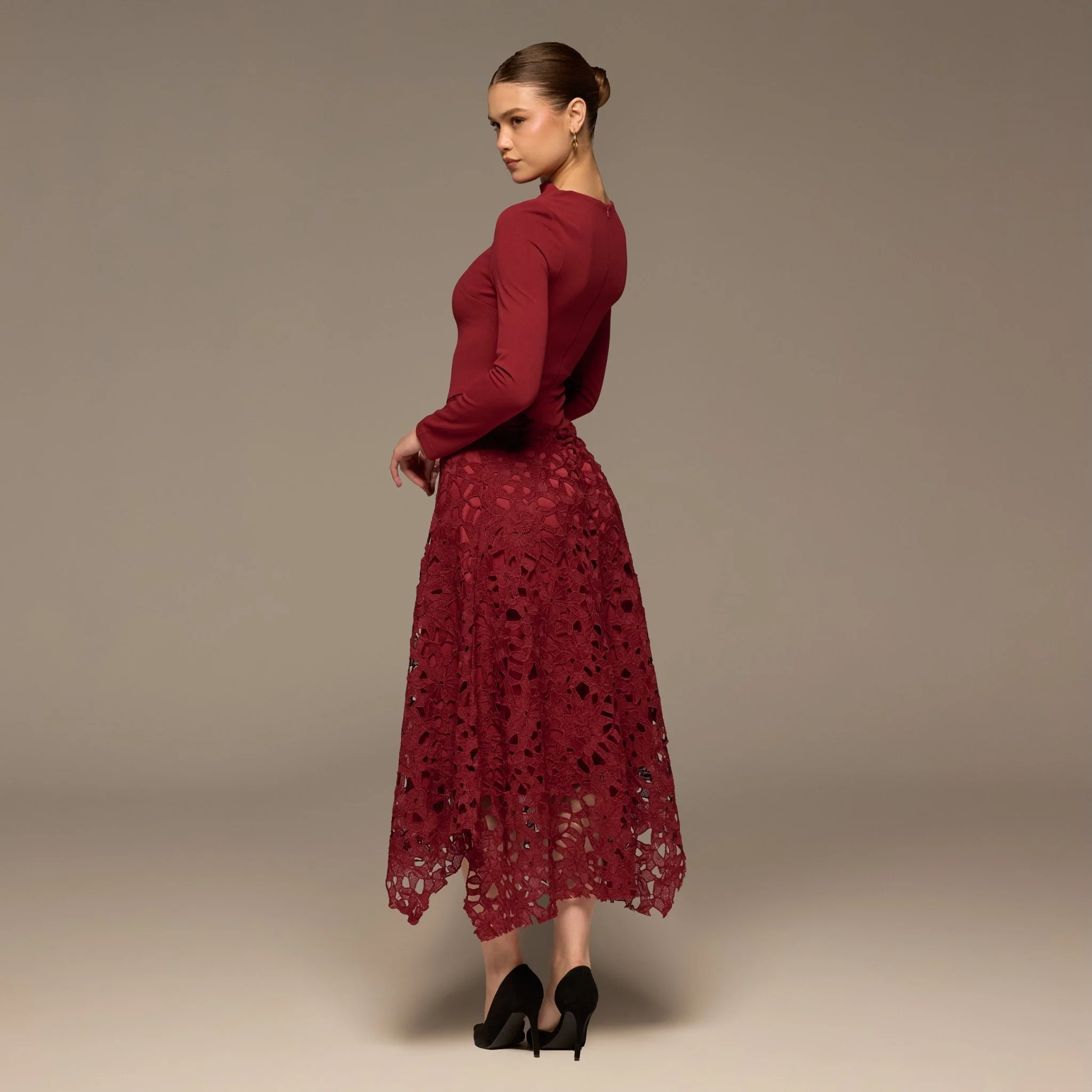 Plum Long Sleeve Lace-Overlay Crepe Dress - Image 4